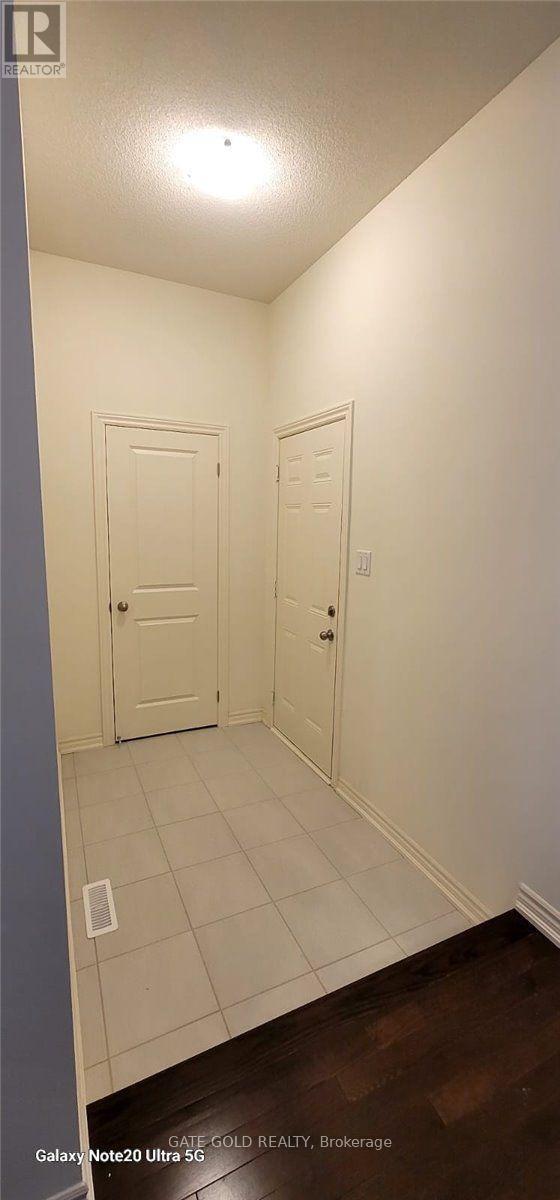 Building Photo - 19 Truffle Ct