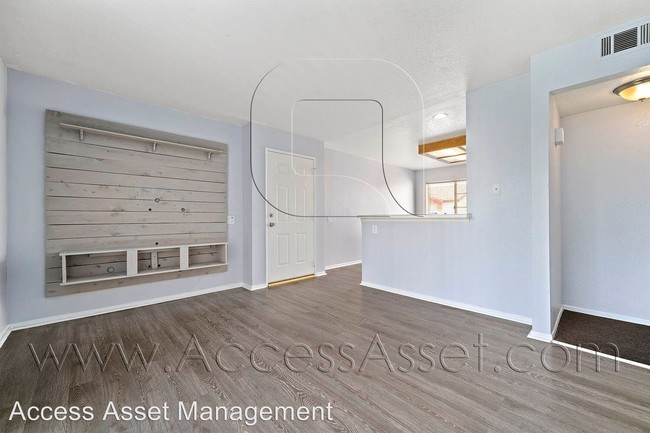 Building Photo - 1365 Crafton Ave