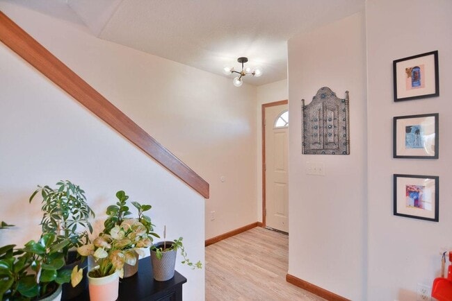 Building Photo - 1300 Nicholas Ln