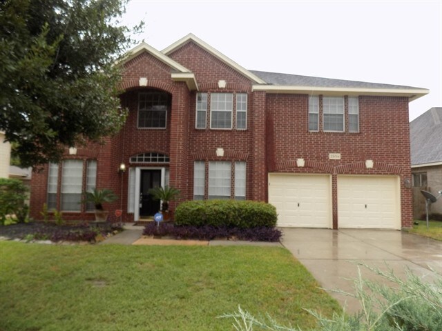 Primary Photo - 23014 Eastgate Village Drive