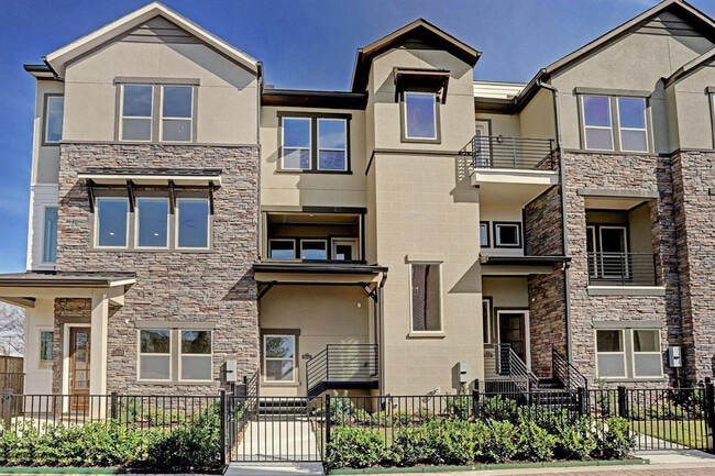 Foto del edificio - 2643 Fountain Key Blvd