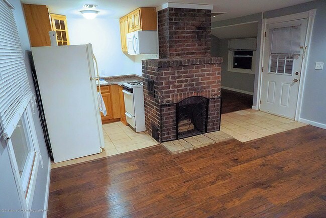 Building Photo - 29 Carteret Ave