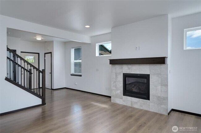 Foto del edificio - 3346 Iverness Street