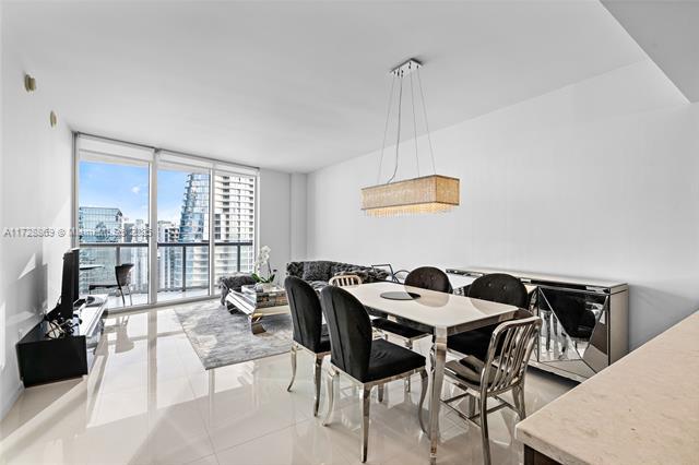 Foto principal - 475 Brickell Ave