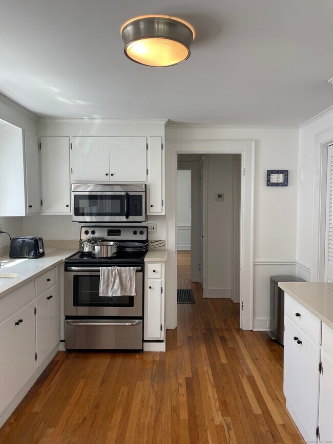 Foto del edificio - 32 E Wharf Rd