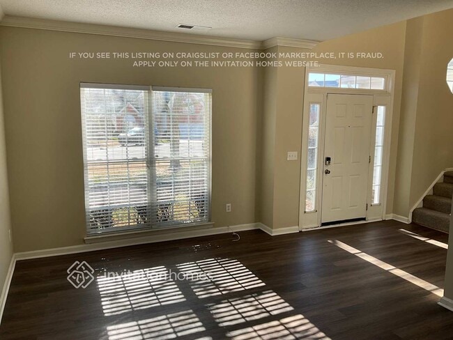 Building Photo - 8932 Coppermine Ln