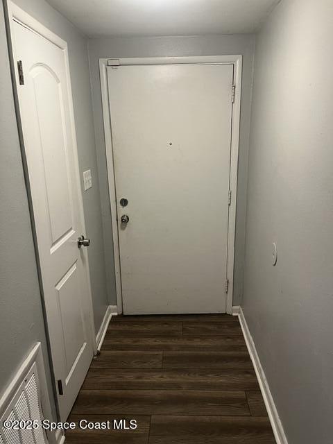 Foto del edificio - 1470 Thornton Ave