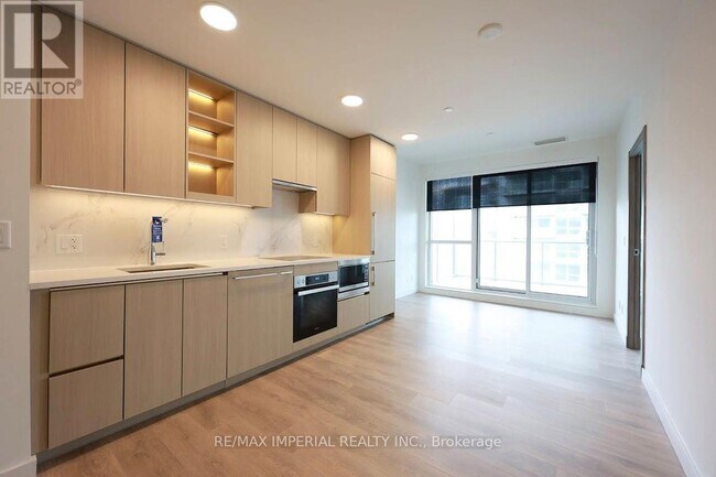 Photo du bâtiment - 25 McMahon Dr