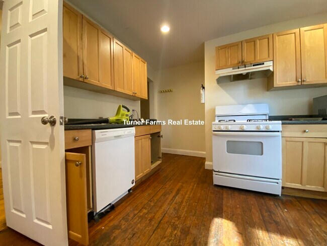 Foto del edificio - 65 Pleasant St