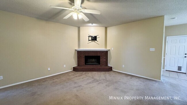 Foto del edificio - 7514 Paris Ave