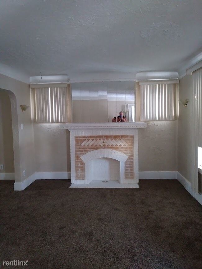 Building Photo - 15390 Littlefield St