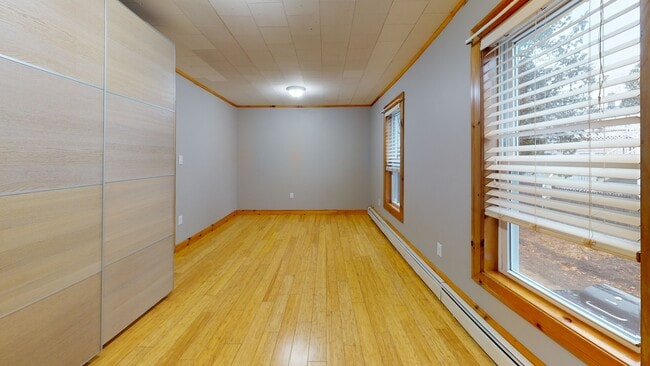 Building Photo - 36 Dodge St