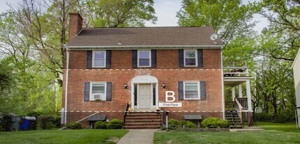 Building Photo - 4504 Guilford Rd