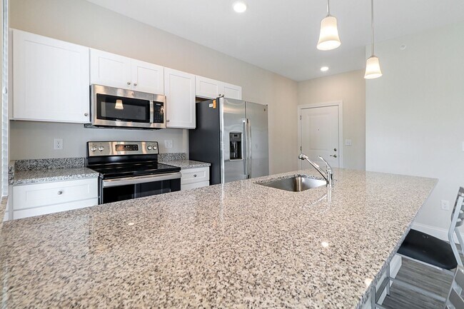 Foto del interior - 611 S State St