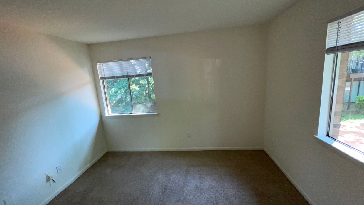 Building Photo - Orchard Trace Condominiums