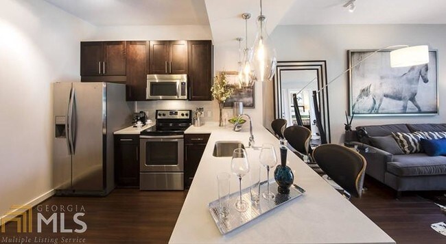 Foto del edificio - 3380 Peachtree Rd NE