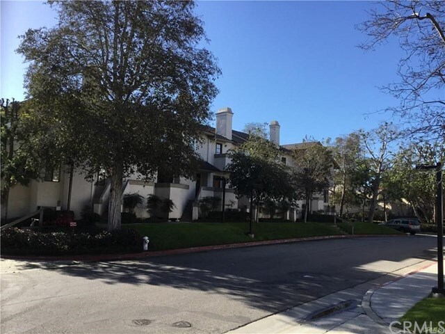 Foto del edificio - 204 Harbor Woods Pl