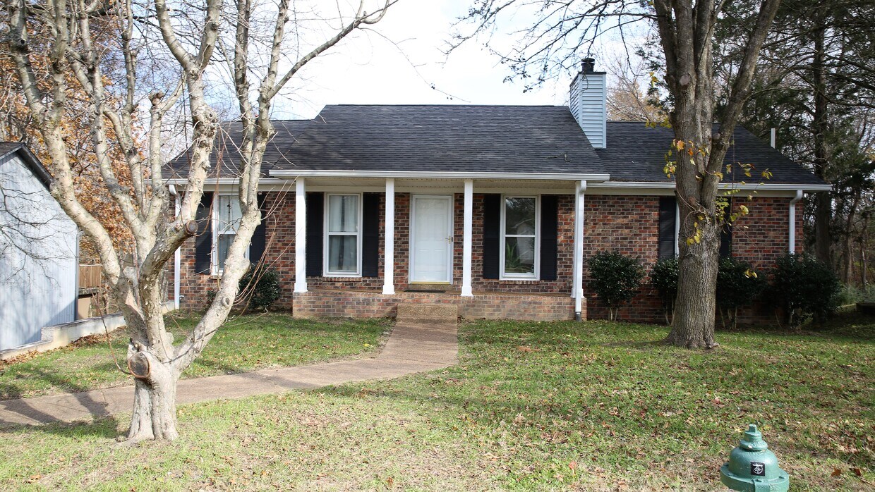 712 Sandburg Pl, Nashville, TN 37214 House Rental in Nashville, TN
