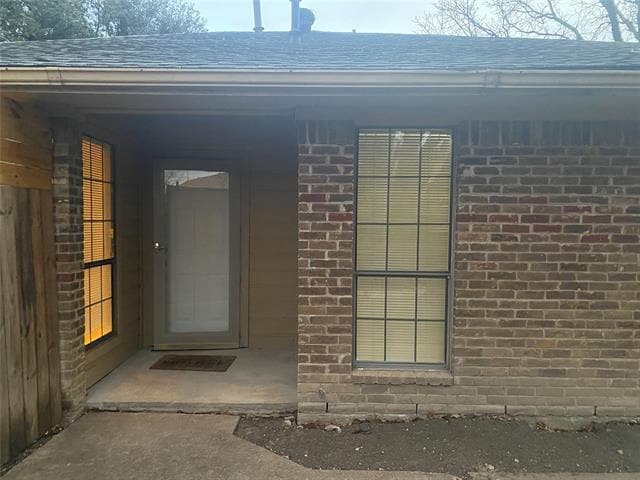 Building Photo - 3035 Allister St