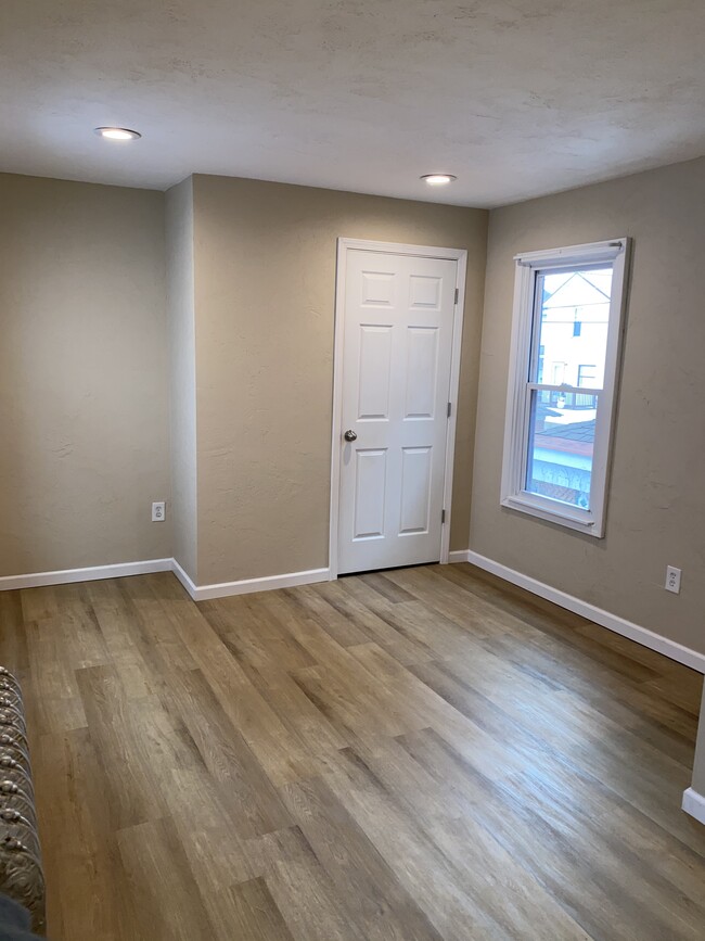 Bedroom 2 - 19 N Chestnut St