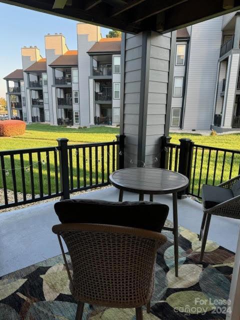 Foto del edificio - 18831 Vineyard Point Ln