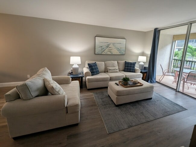 Building Photo - 740 E Ocean Ave