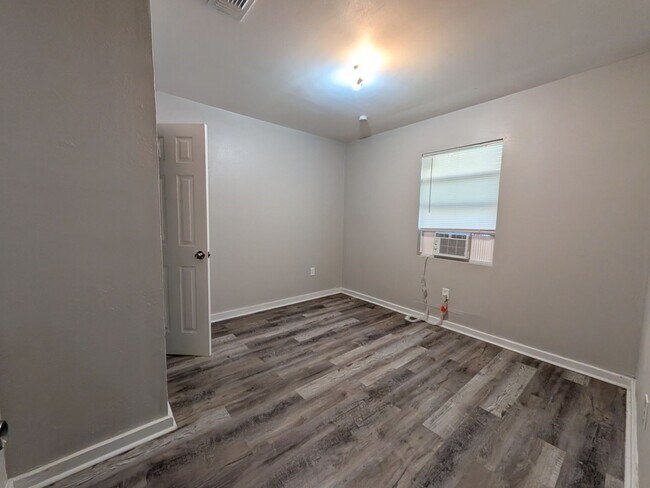 Building Photo - 255 Pollard St