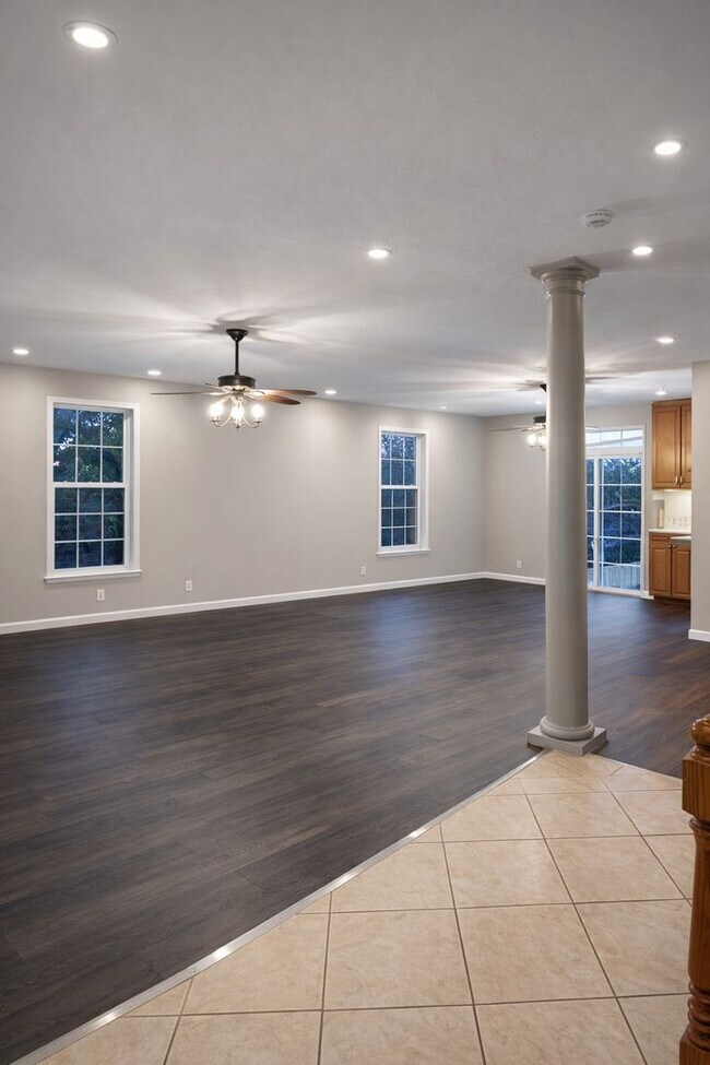 Foto del edificio - Home For Rent