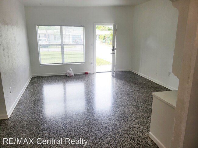 Building Photo - 3 br, 2 bath House - 70 Griggs Ave #A