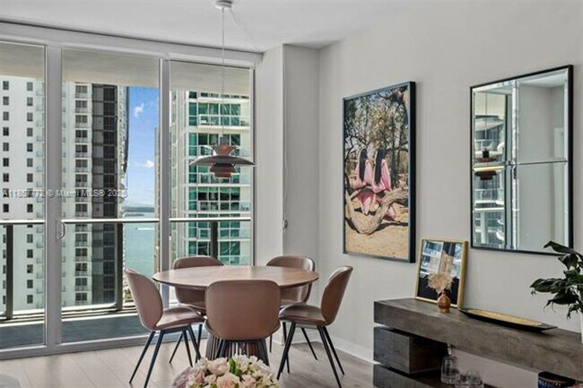 Building Photo - 1100 S Miami Ave