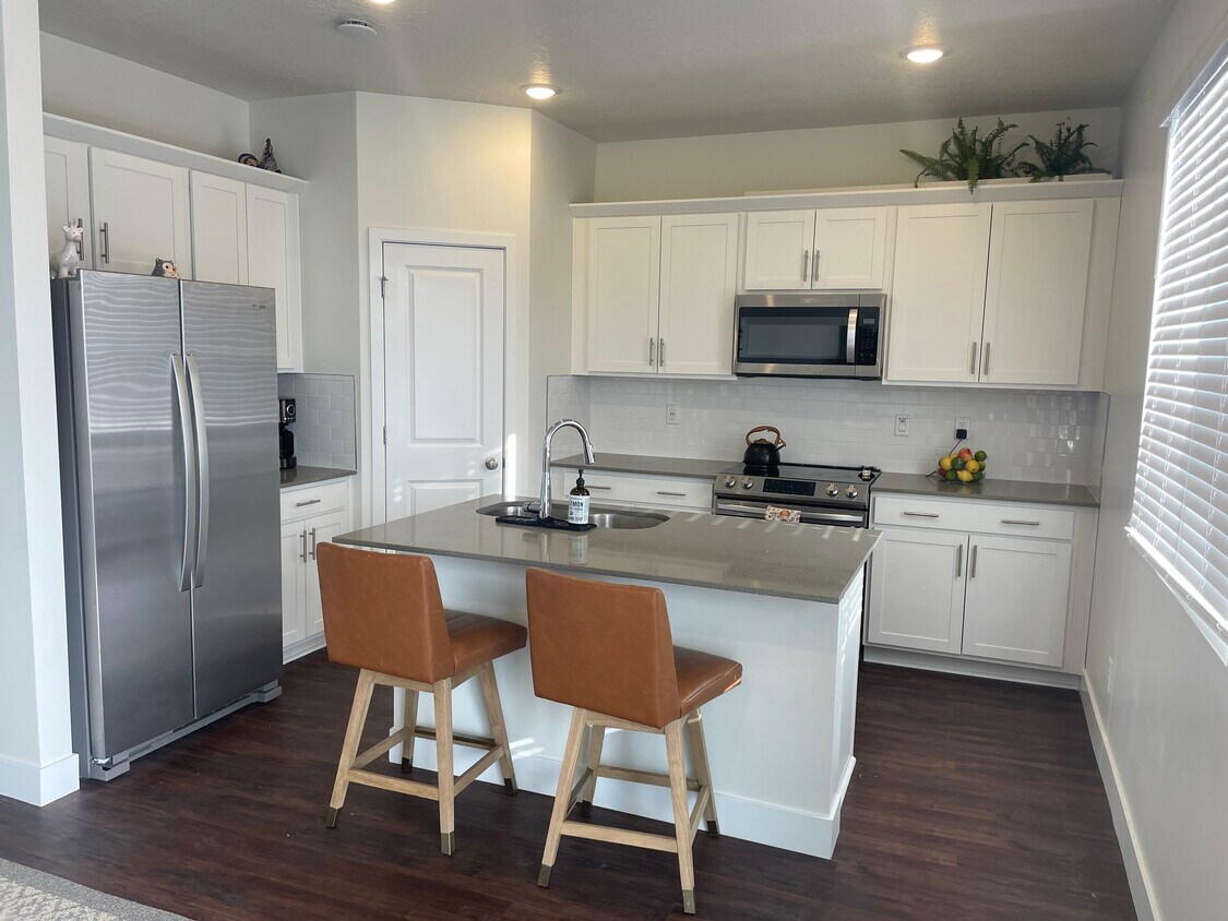 Foto principal - 1186 Redbud Dr