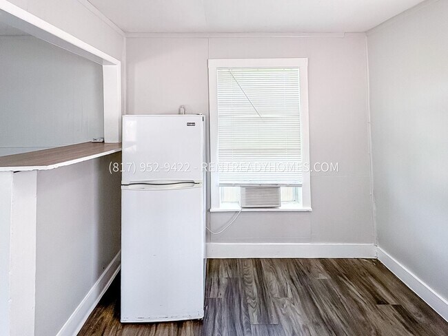 Foto del edificio - 404 E Buffalo St