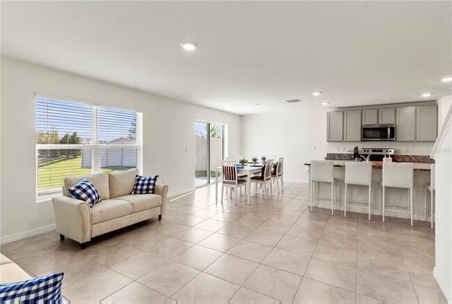 Building Photo - 12262 Kingsley Trl