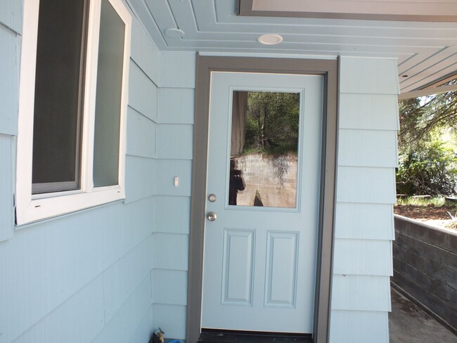 Building Photo - Placerville Jr 1 bedroom near Marshall  Ho...