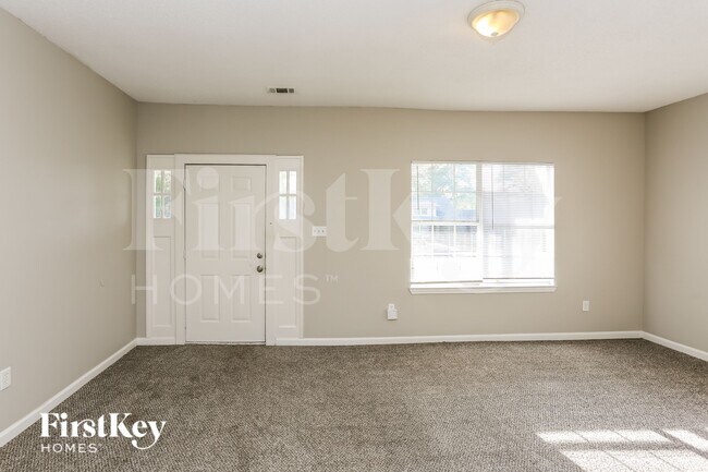 Foto del edificio - 690 N Willett St