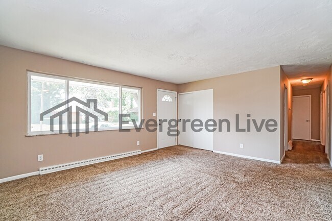 Foto del edificio - 1456 Picard Rd