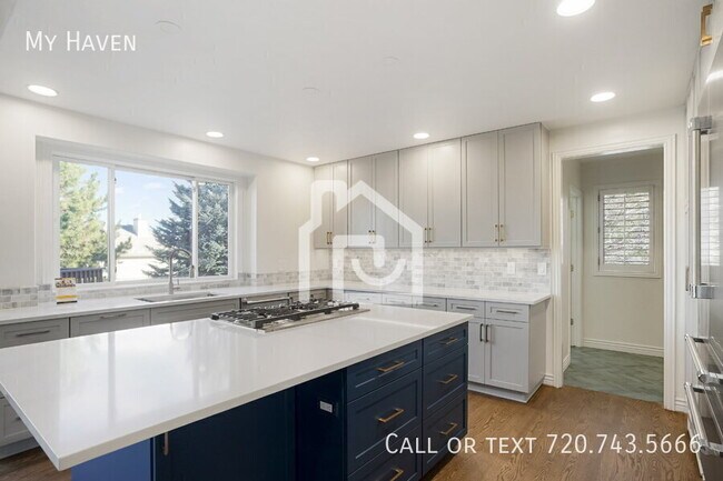 Building Photo - 2064 S Robb Way