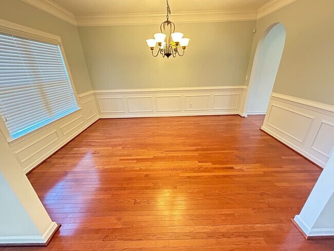 Foto del edificio - Beautiful 4Bed/2.5 Bath Home in Wren Creek!