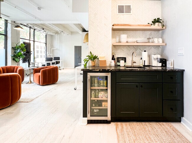 Foto del edificio - 1113 W Armitage Ave