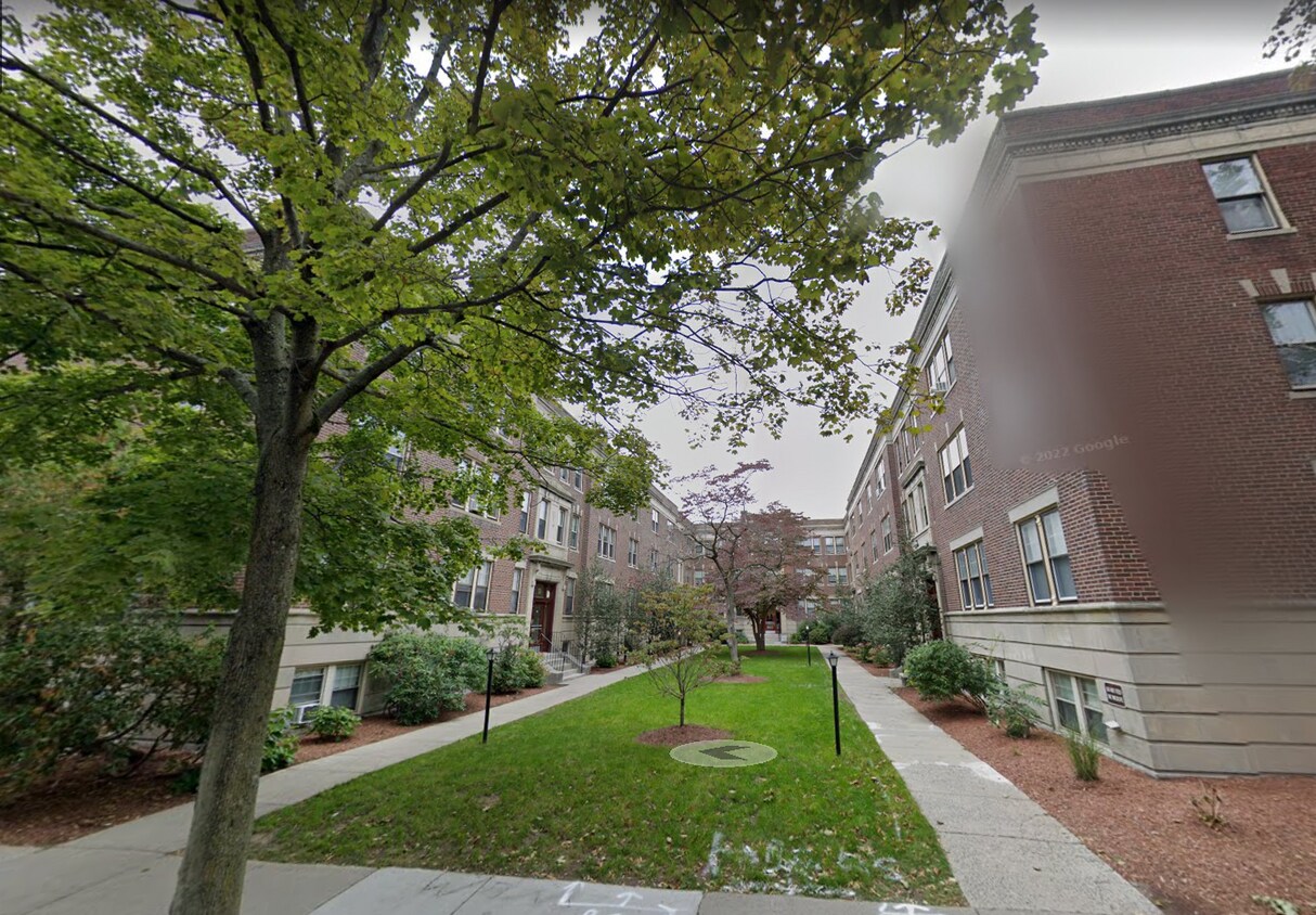 16 Alton Pl, Brookline, MA 02446 Condo for Rent in Brookline, MA