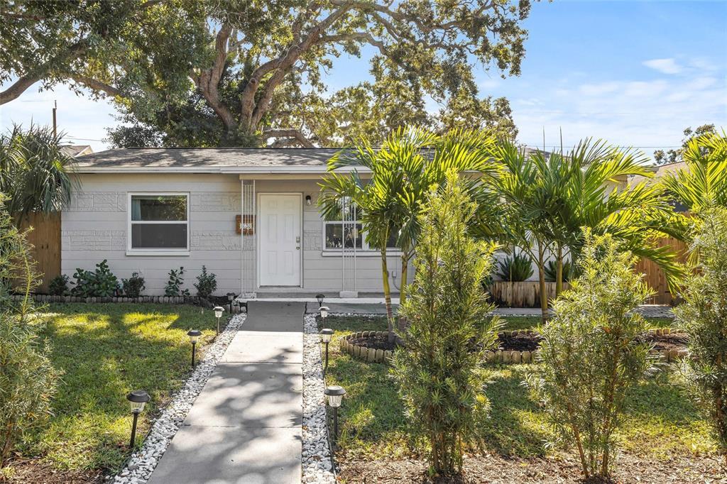 Foto principal - 4350 1st Ave S