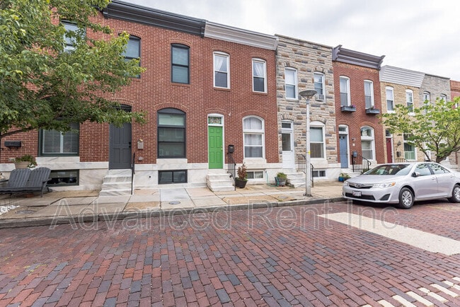 Photo - 415 S Robinson St Townhome
