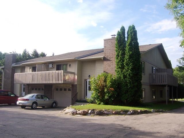 Primary Photo - 12 Pine Ridge Ct