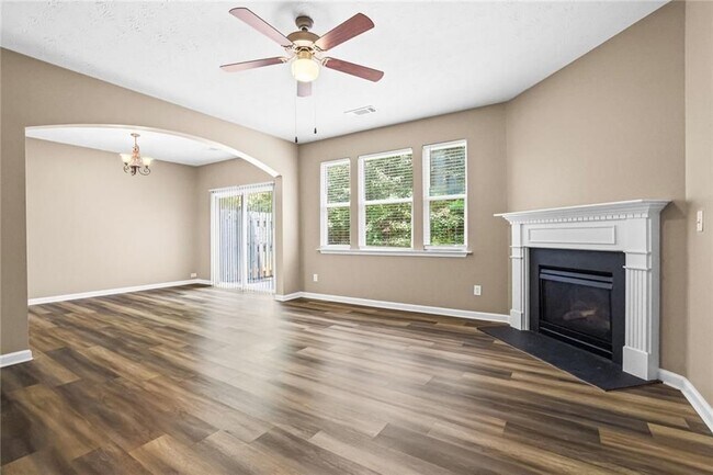 Foto del edificio - 1619 Park Brooke Cir SW