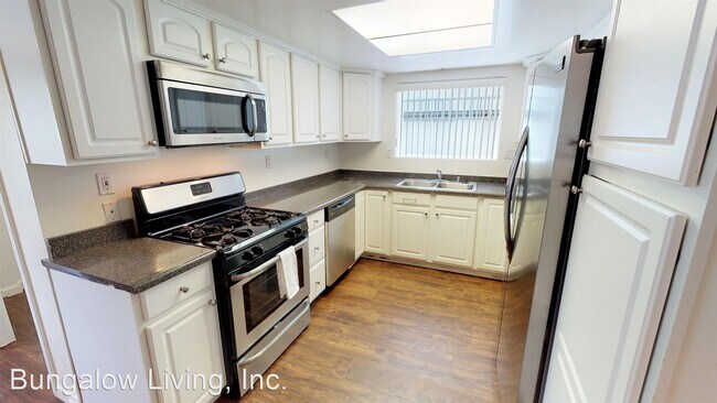 Building Photo - 1605 Stoner Ave