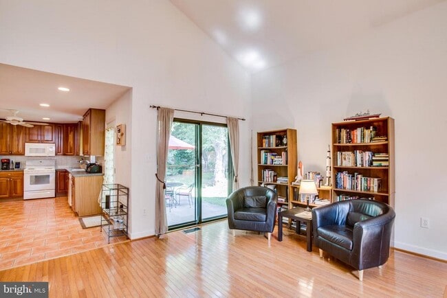 Foto del edificio - 10108 Quayle Ct