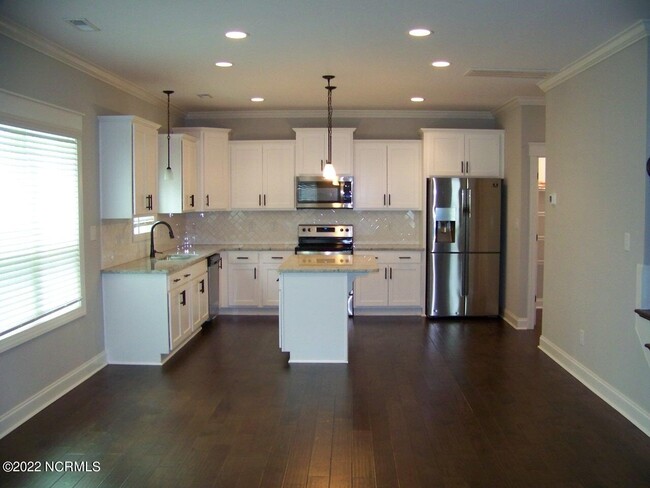 Building Photo - 550 Legacy Lakes Way