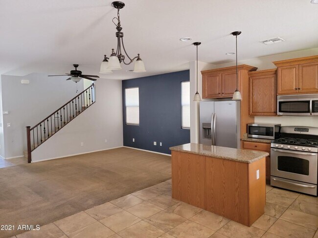 Foto del edificio - Gorgeous 4 Bed 3 Bath home located in Chandler