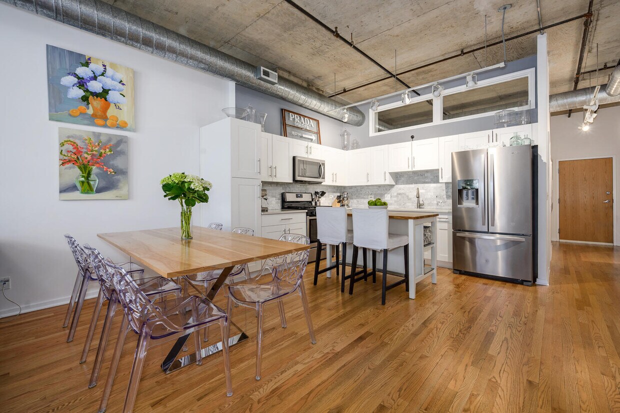Foto principal - 1000 W Adams St