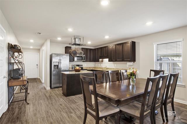 Foto del edificio - 1283 Fairlawn Dr